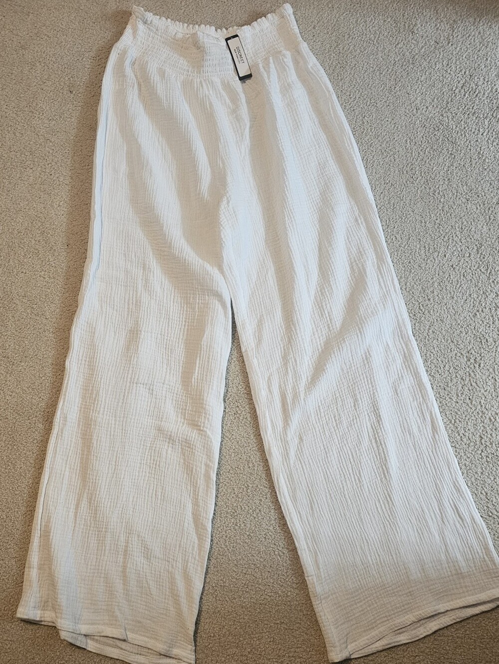 NWT..Discreet White Juniors Smocked Wide-Leg Cotton Gauze Pants size large - Picture 3 of 9